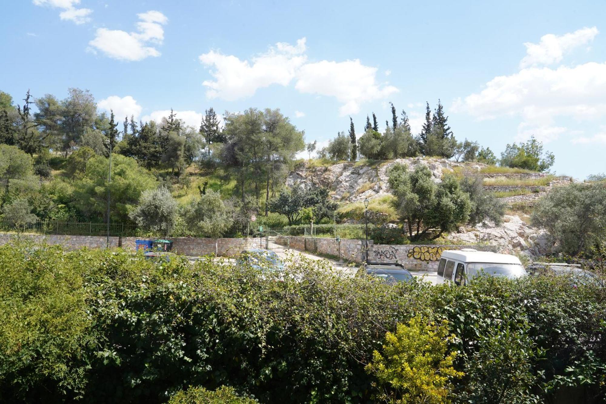 Hill View Apartment Near Acropolis Athens Exterior photo